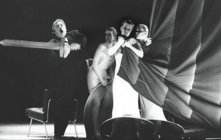 Oare merita huiduielile? Götterdämmerung de Ruth Berghaus, la Frankfurt, 1987, cu William Cochrane în rolul lui Siegfried